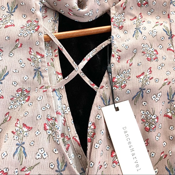 Dance and Marvel Floral Long Sleeve Romper - Picture 3 of 6